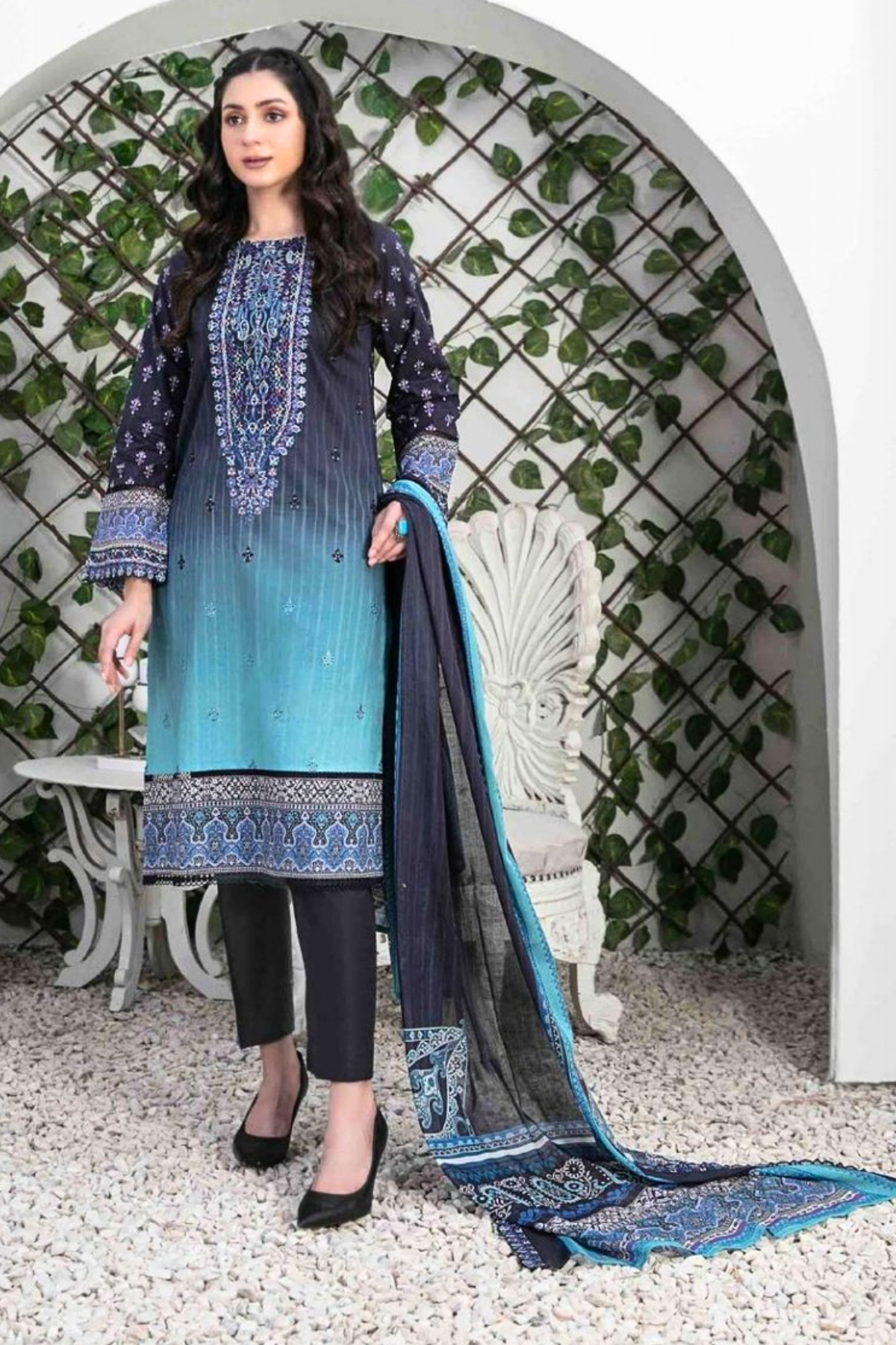 Women’s Fashion Tawakkal Lawn Suit